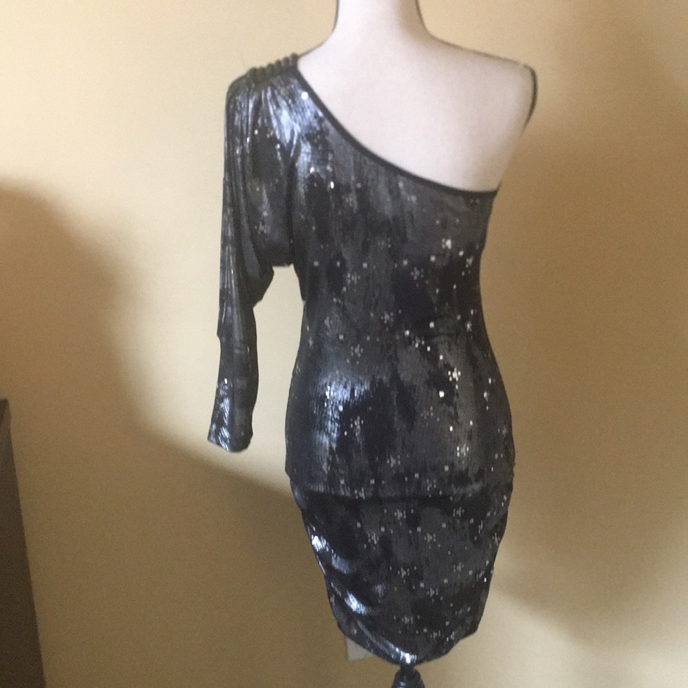 Shimmery black/silver cocktail dress - Picture 3 of 4